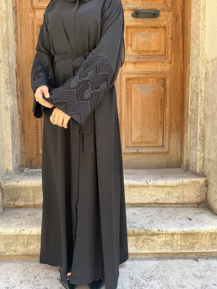 bl1 Süreyya Güpürlü Ferace İspanyol Kol Özel Tasarım Hem Kuşaklı Hem Fermuarlı - Görsel 1